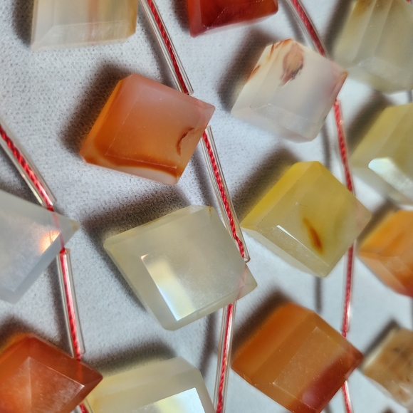 Carnelian Faceted Diamond Beads - Picture 5 of 14